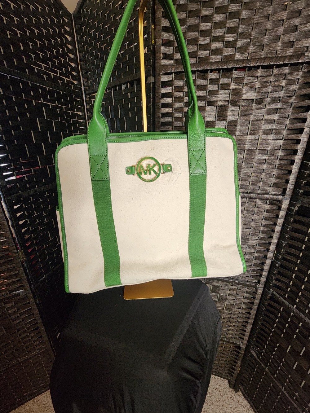 Michael Kors Lrg White Canvas Green Leather Trim Carryall Summer Tote. (B2)